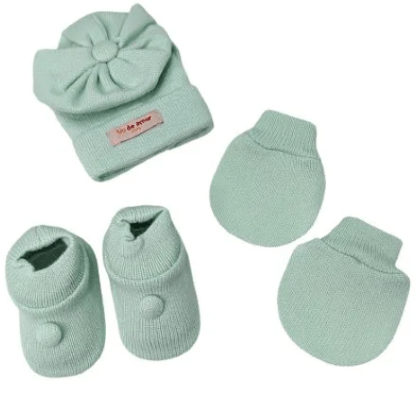 KIT TRICO - SAPATO LUVA E TOUCA - TAMANHO RN # 1005 - FIO DE AMOR