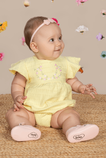 AMARELO